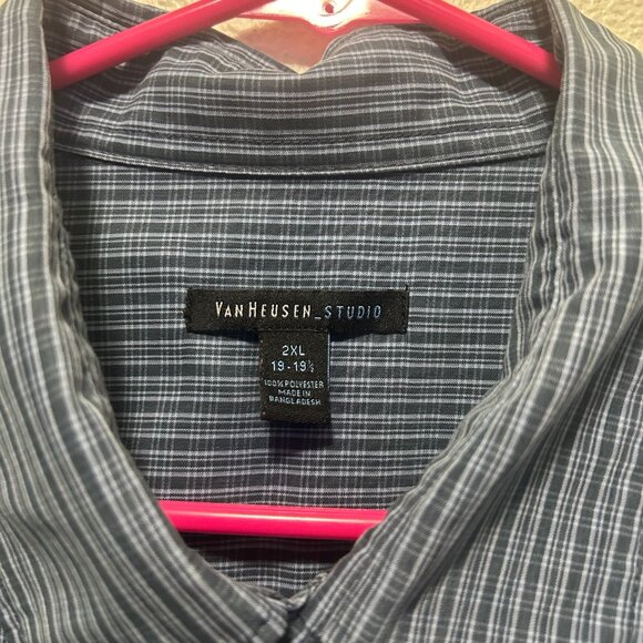 Van Heusen Studio men's short sleeve blue button down, 2XL - Picture 3 of 6